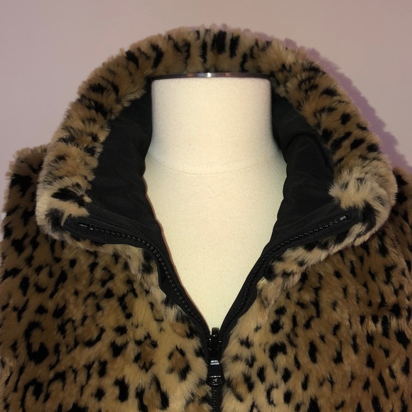 Faux fur leopard vest reversible - Picture 8 of 8